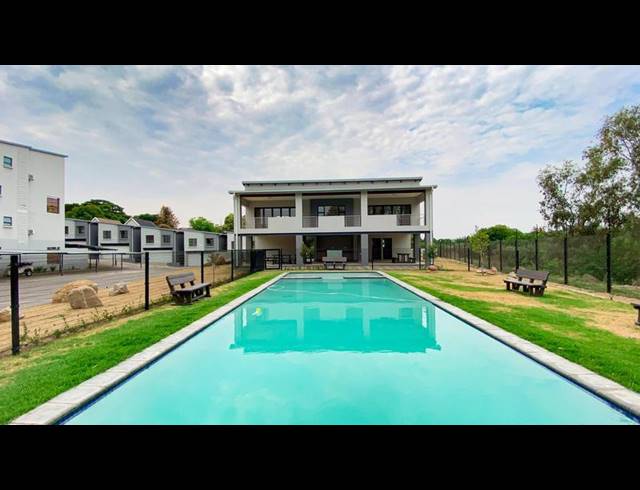 3 BEDROOM TOWNHOUSE FOR SALE IN EDENBURG